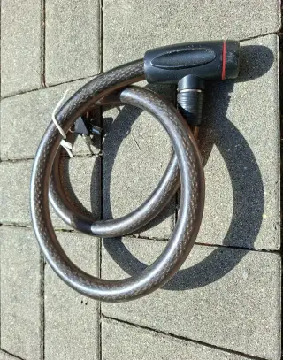 Zámek na motorku/kolo.