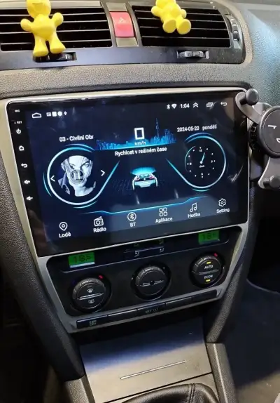 Autorádio Octavia 2