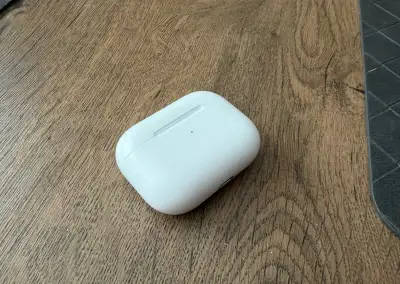 Bezdrátové nabíjecí pouzdro Apple AirPods Pro 2021