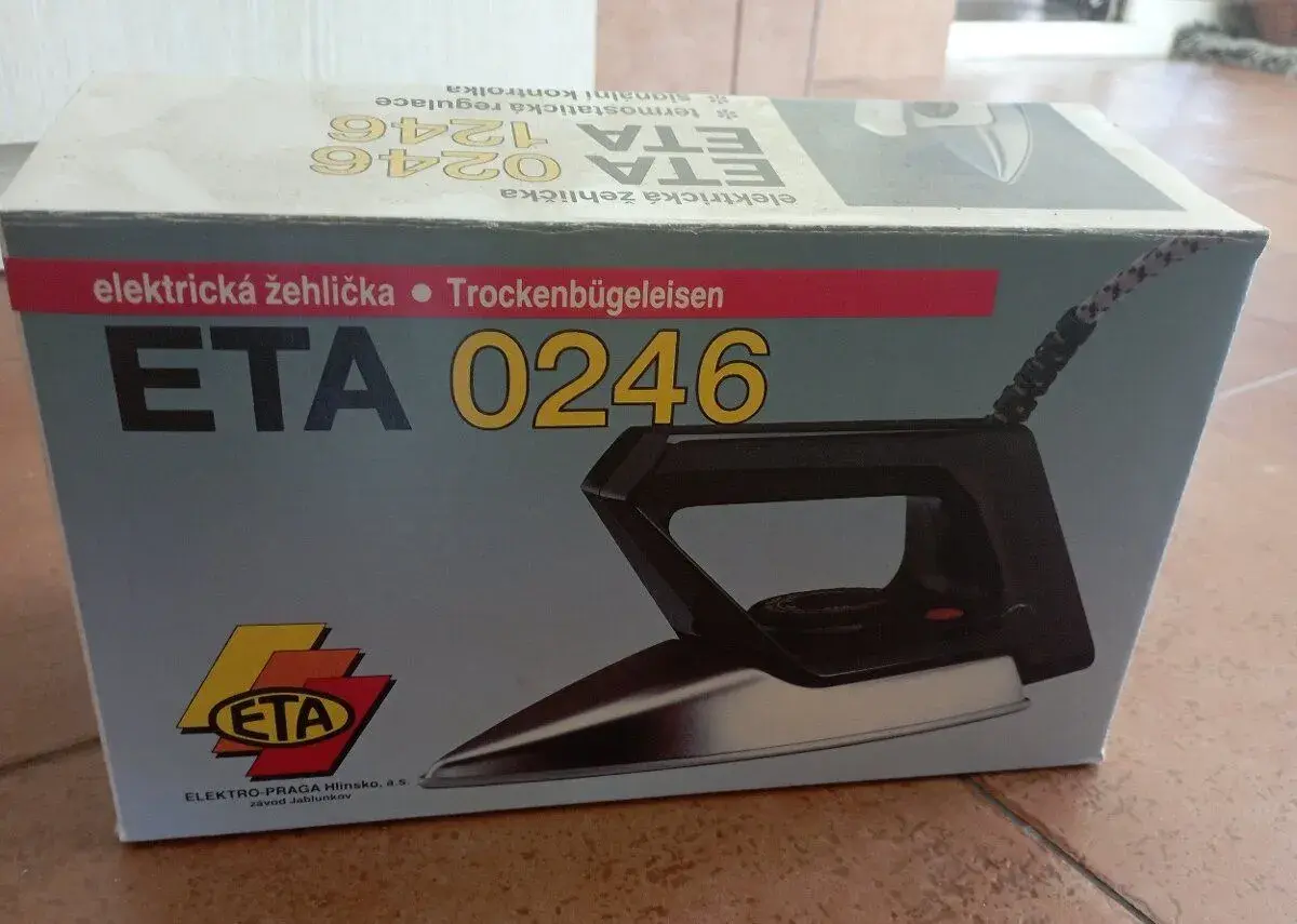 Žehlička ETA 0246