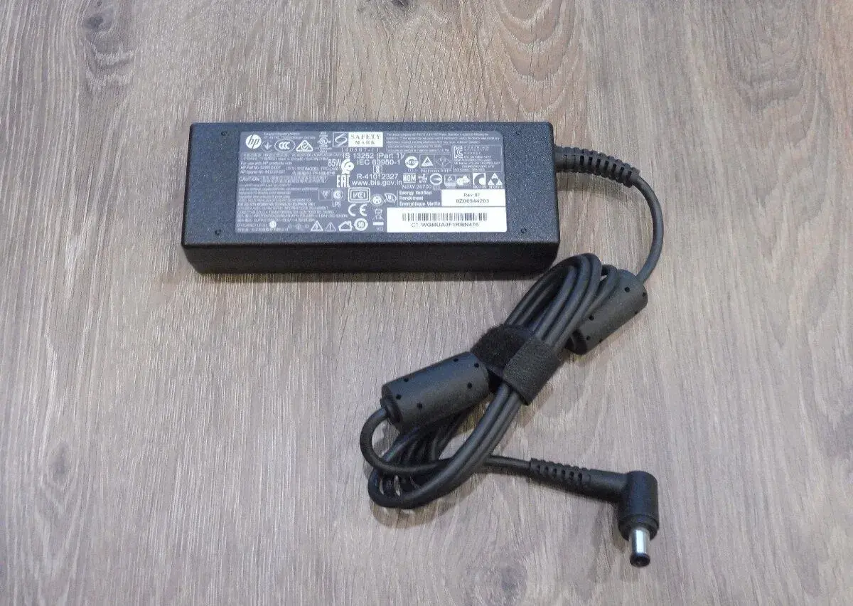 Nabíječka HP 19,5V - 4,36A 85W k notebooku