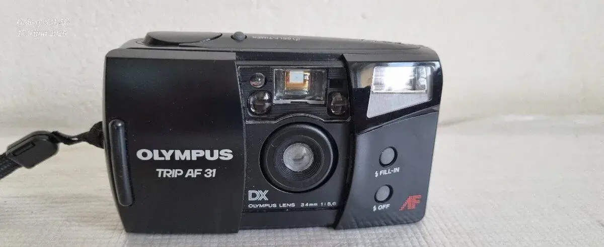 OLYMPUS TRIP AF-31 KOMPAKTNÍ ANALOGOVÝ FOTOAPARÁT