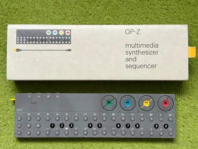 Kapesní syntezátor Teenage Engineering OP-Z