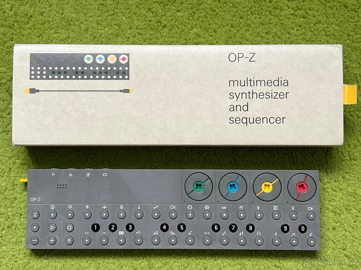Kapesní syntezátor Teenage Engineering OP-Z