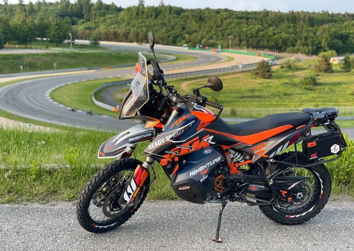 KTM 790 Adventure R