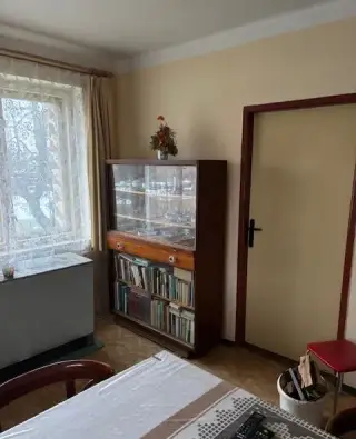 Starší obývák.