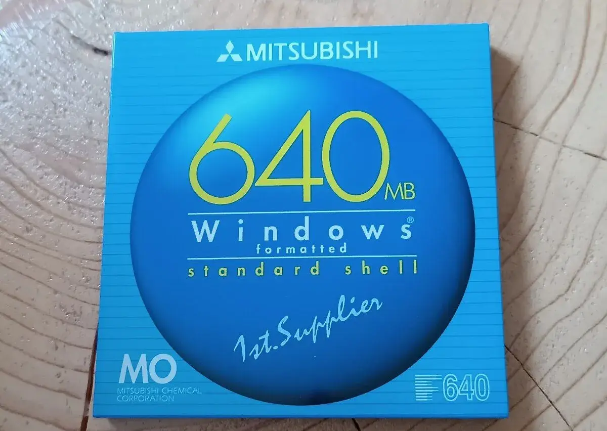Magneto-optický disk (MO) Disk Mitsubishi 640MB