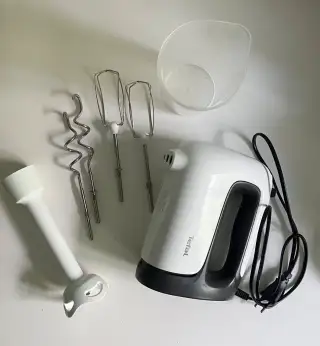 Ruční šlehač Tefal s příslušenstvím