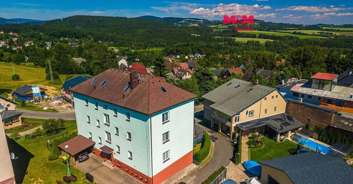 Prodej bytového domu v Rádle