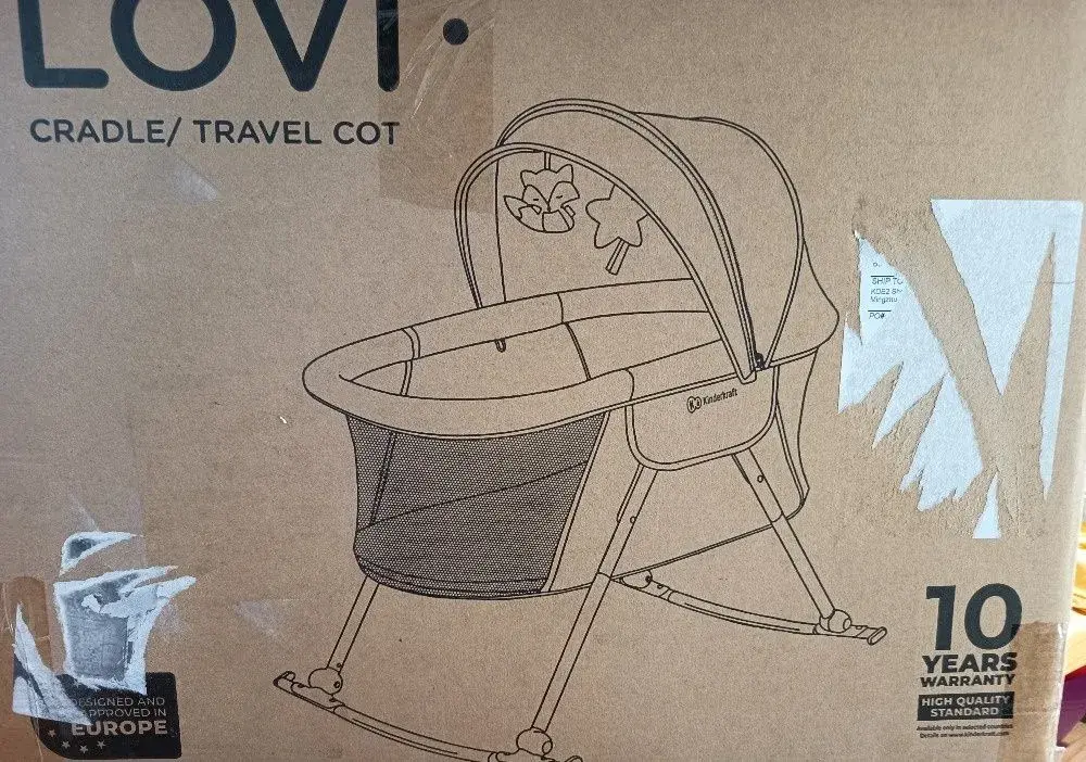 Dětskou postýlku KINDERKRAFT Lovi Gray 3v1