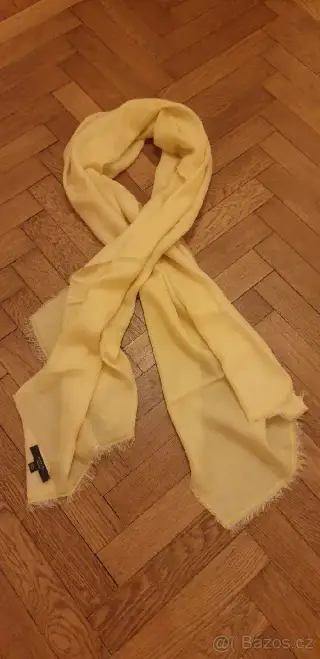 Nový šátek Max Mara Weekend