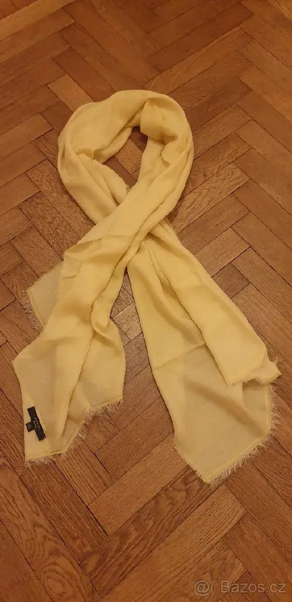 Nový šátek Max Mara Weekend