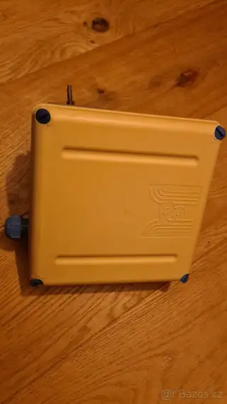 GentleBox JC-219UF - Směrová panelová anténa 19dBi s integro