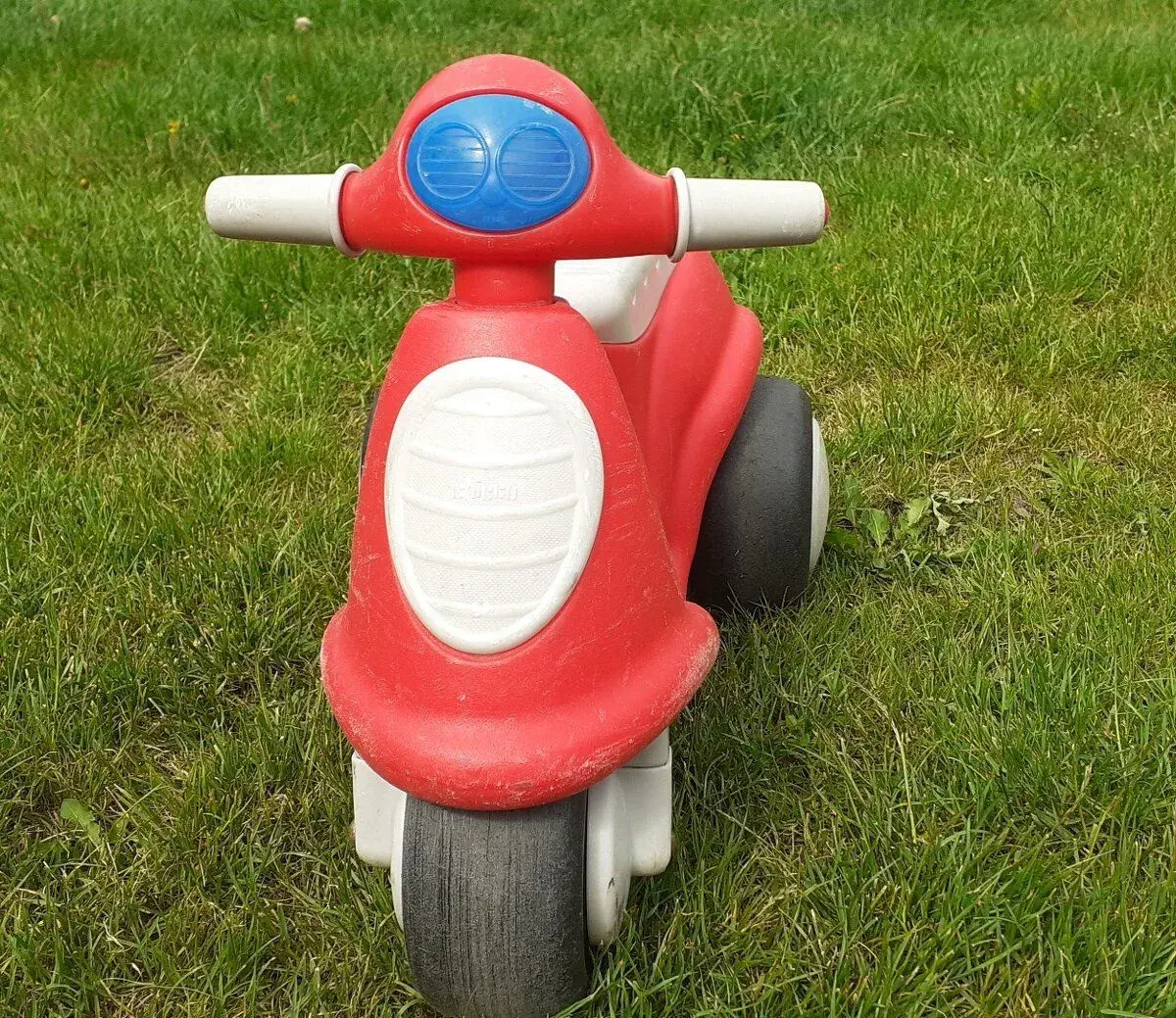 Odrážedlo Chicco pro nejmenší(skútr Vespa)