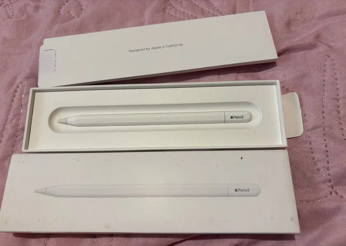 Apple Pencil s konektorem USB-C (model A3085, PN: MUWA3ZM/A)