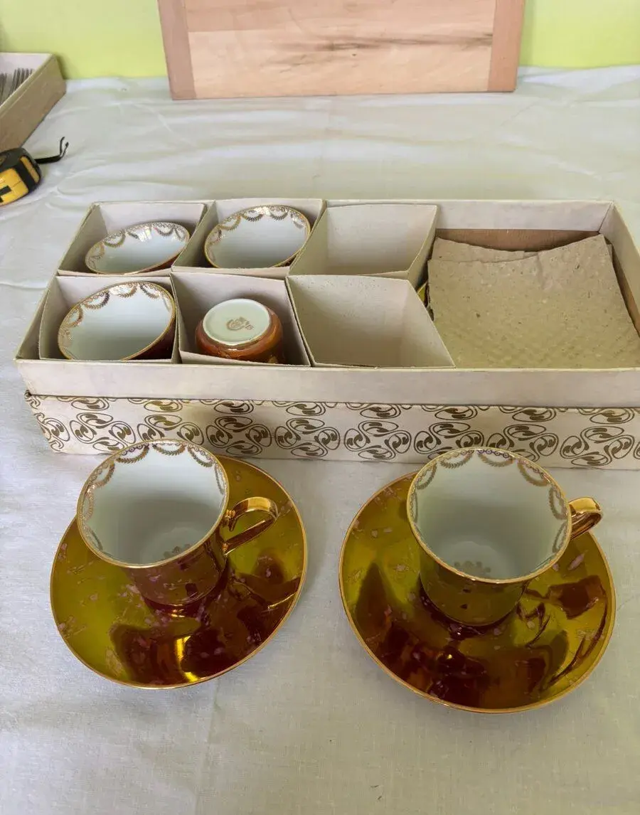 Porcelánové šálky JSK Czechoslovakia – 6 ks, zlacené