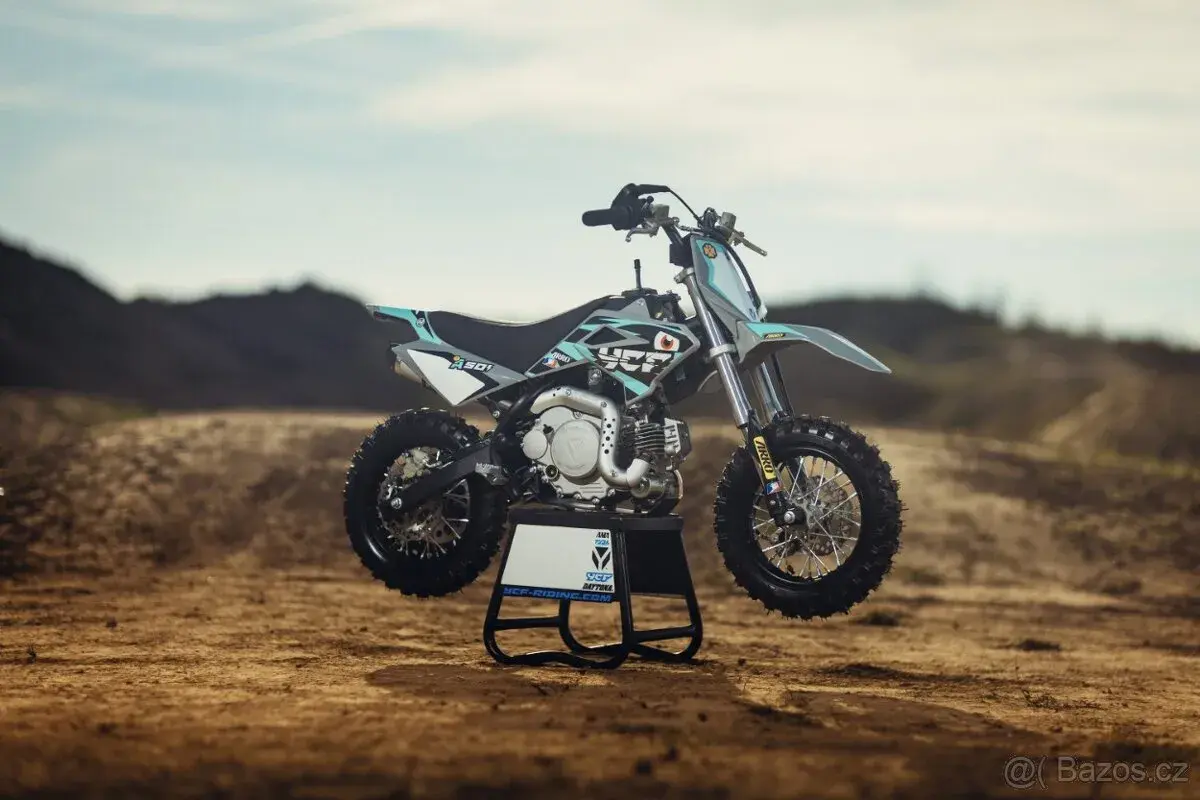 Pitbike YCF 50A, e-start a automat
