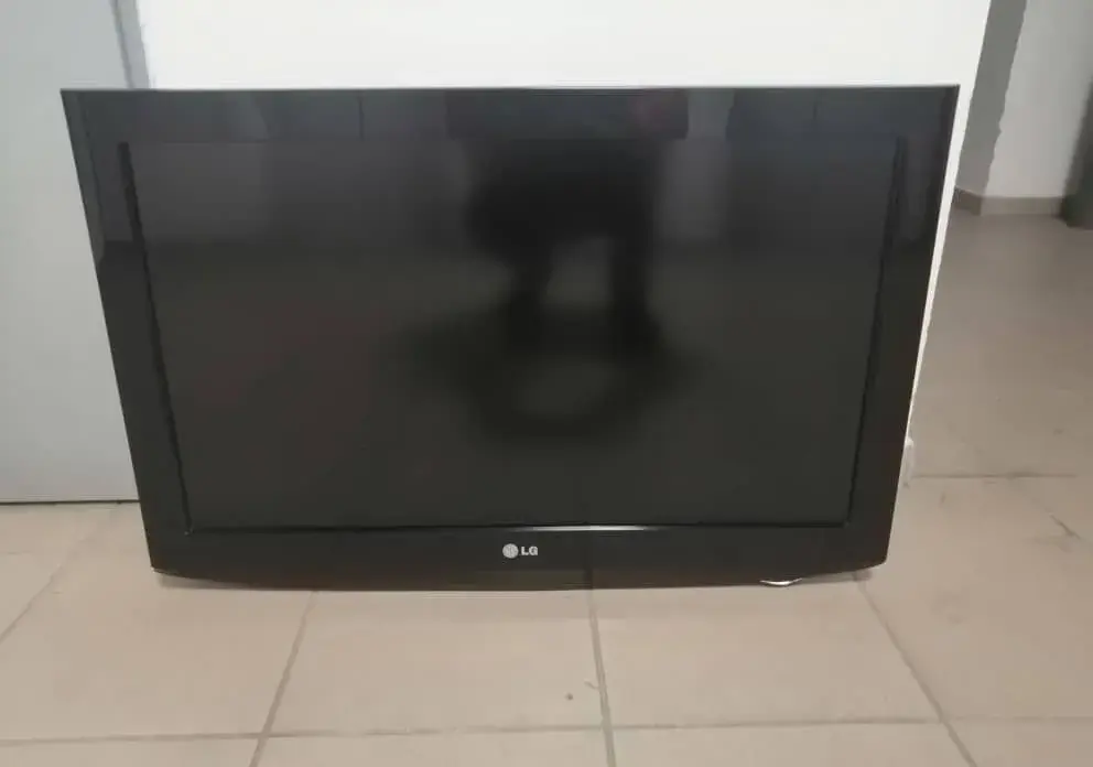 TV LG32