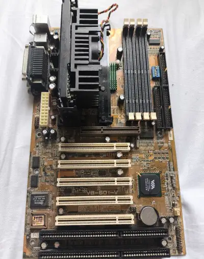 FIC VB-601V + procesor +ram 64 mb