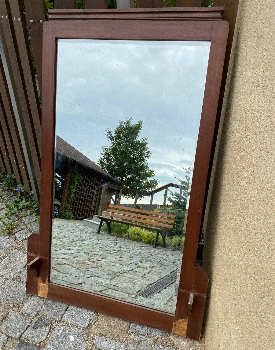 Starožitné zrcado
