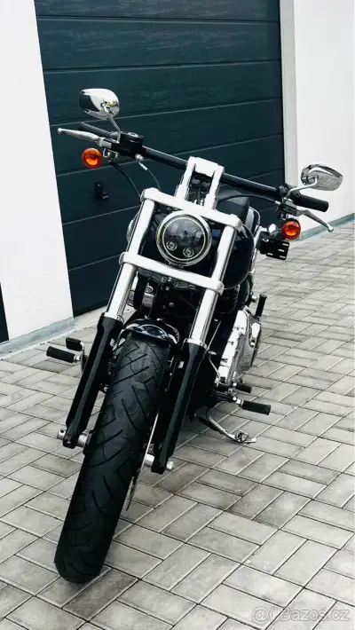 Harley - Davidson Breakout 103´ inch - velmi nízký nájezd.