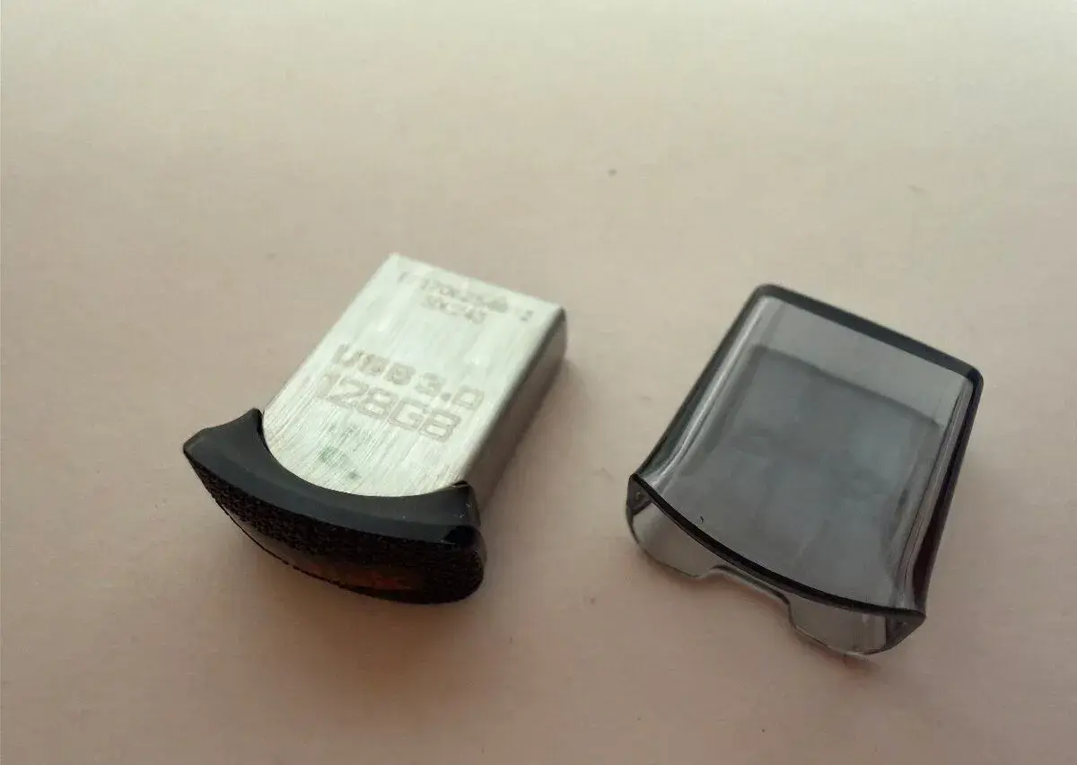 SanDisk Ultra Fit 128GB USB 3.0 – mini flash disk