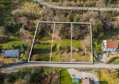 Atraktivní stavební pozemek Nelahozeves - 711 m² | kompletní