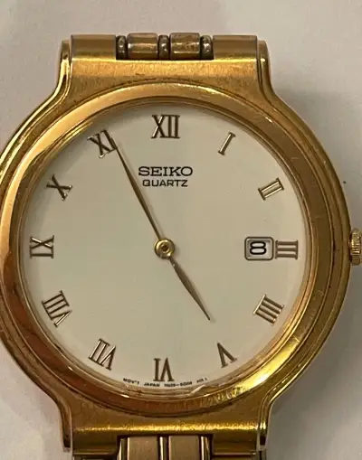 Hodinky Seiko, strojek Quartz, čiselnik 35mm. Plně funkční.