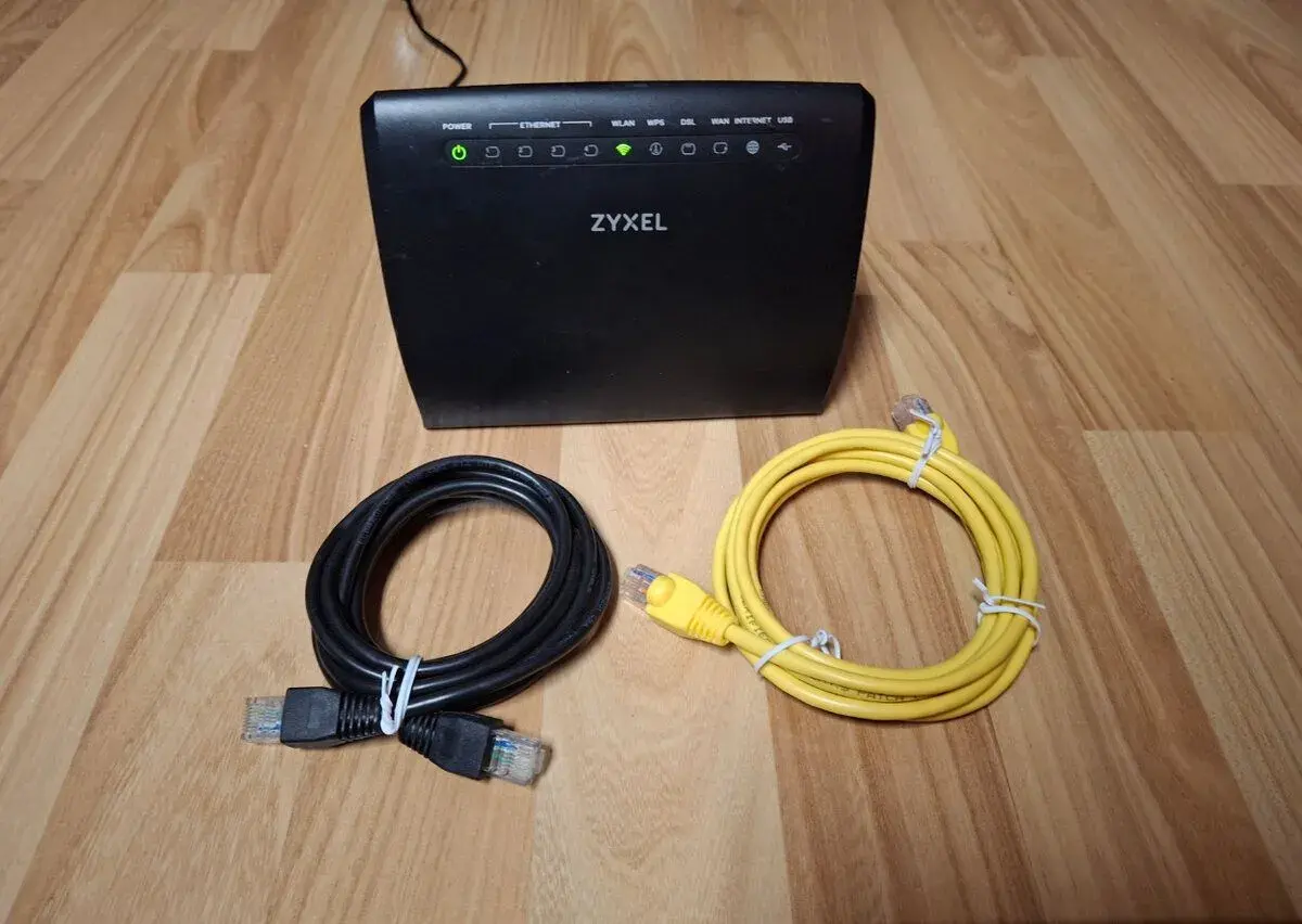 VDSL2 modem Zyxel VMG3312-T20A + 2x LAN kabel