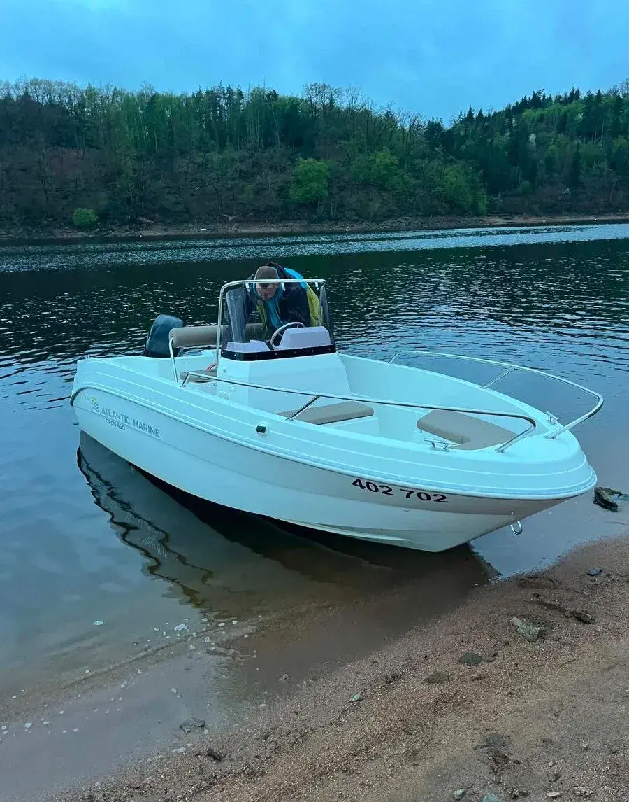 Loď motorový člun Open 490 + motor Mercury 60 EFI + přívěs