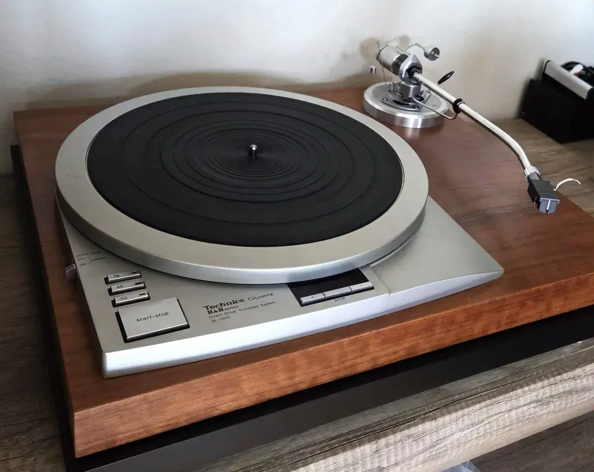 gramofon TECHNICS SP-15 + SME 3012