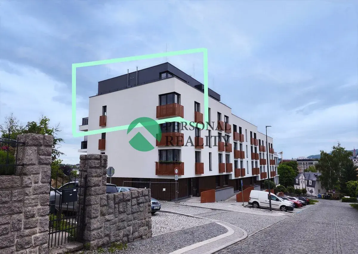 Pronájem mezonetového bytu 5+kk 153 m², 2x terasa, 2x parkov