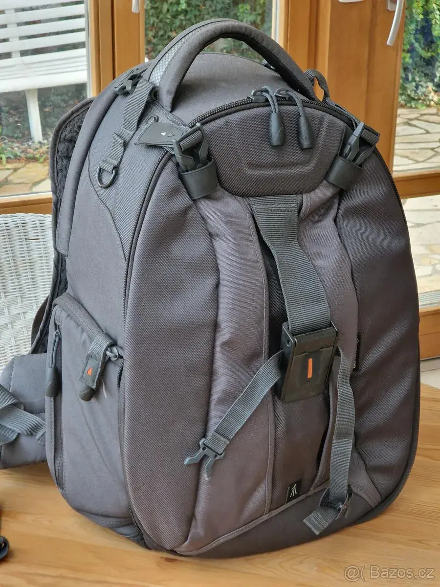 Foto-batoh VANGUARD Skyborne 48