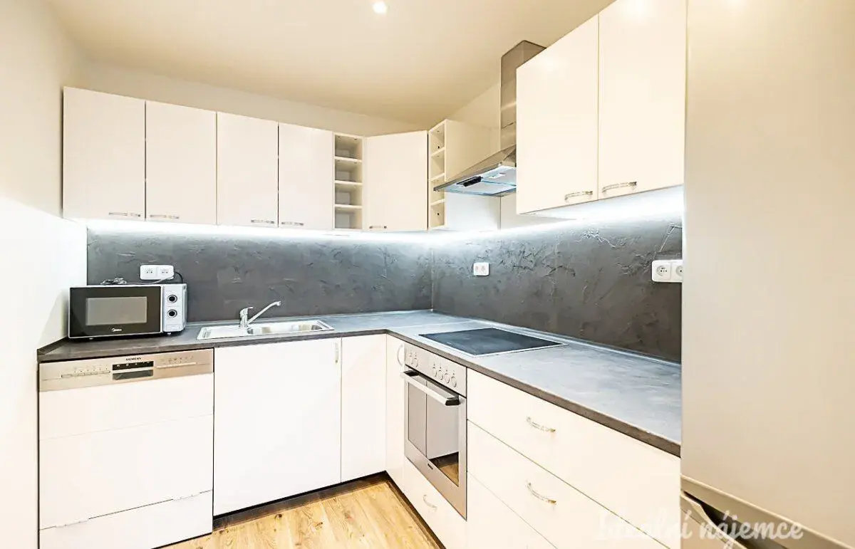 Pronájem bytu 3+kk, Nechvílova, Chodov, 25900 Kč/měs, 67 m2