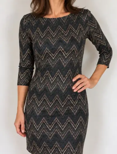 Slavnostní / koktejlové šaty Dorothy Perkins – zlatý vzor