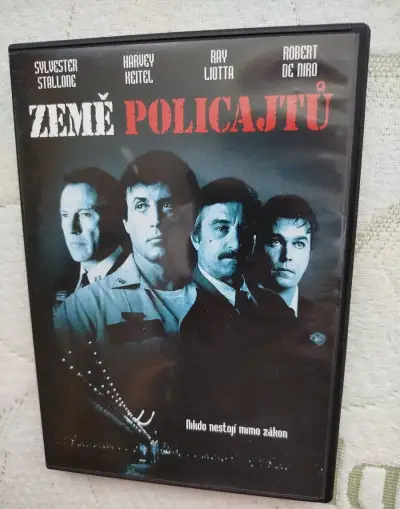 Země policajtů, DVD, výborně zachováno