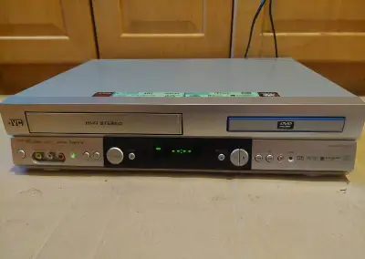 JVC HR XV1 hifi combo DVD a VHS