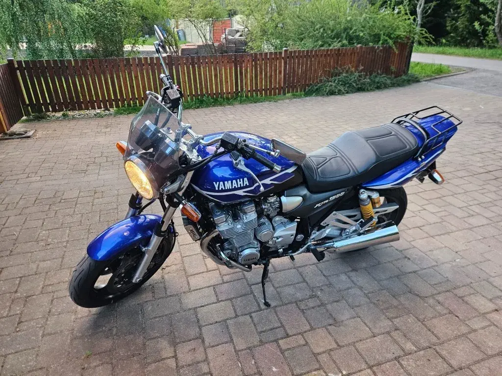 Yamaha XJR 1300 SP (1999) – originální stav, nové pneu