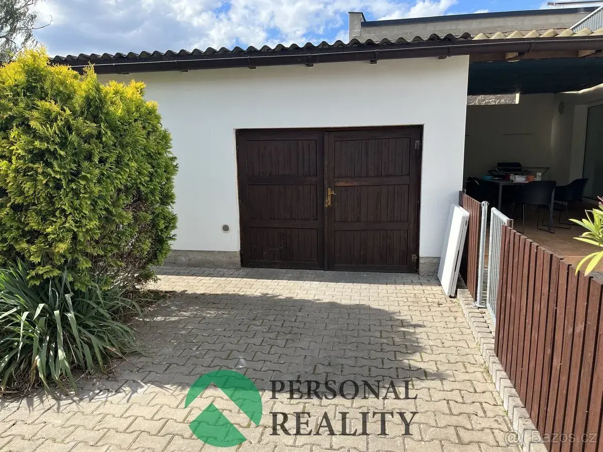 Pronájem garáže 19 m², Neratovice - Lobkovice, ev.č. 03341