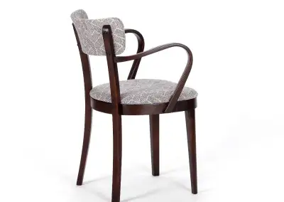 křesílko, židle THONET k psacímu stolu.
