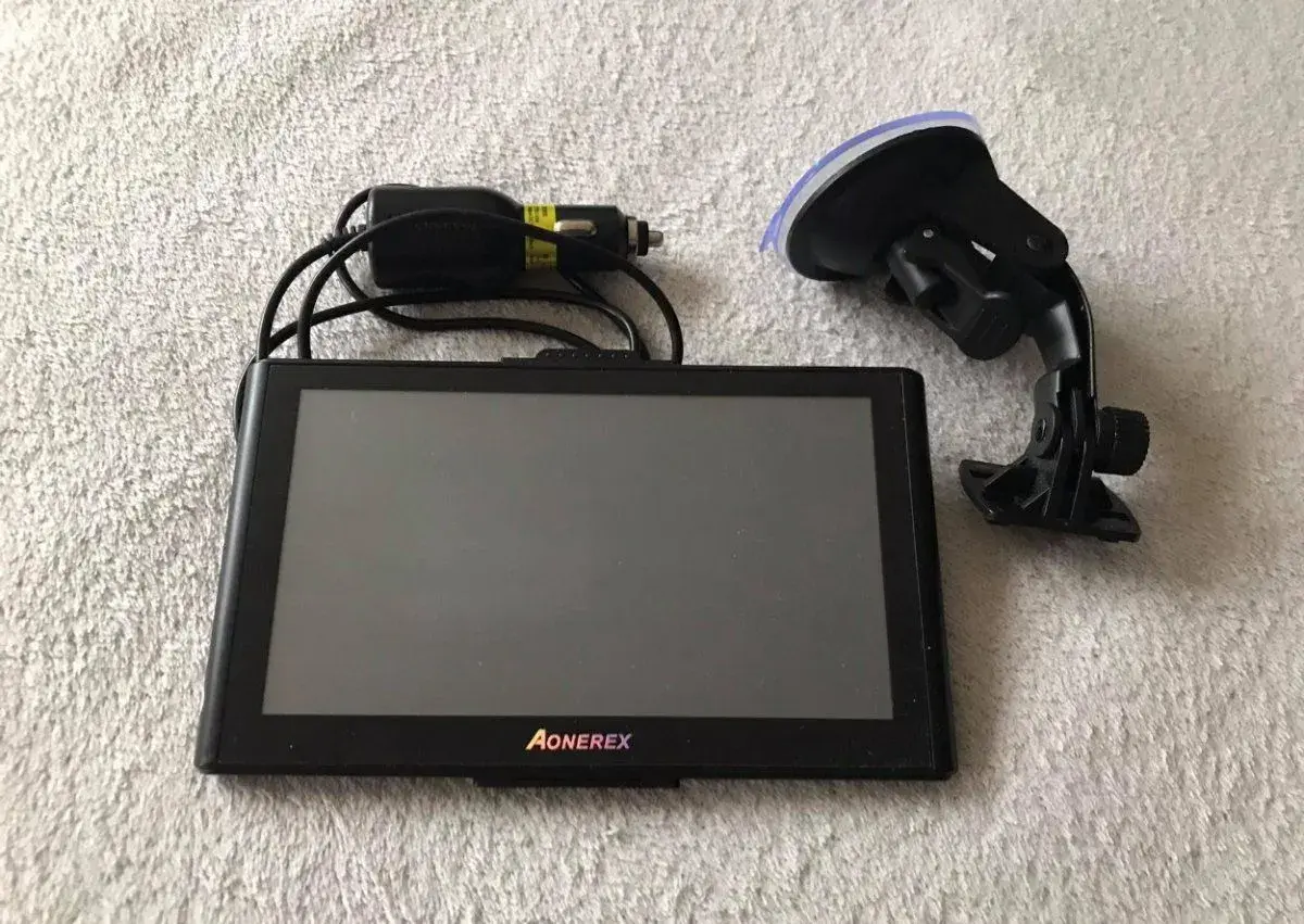 GPS navigace Aonerex 256MB + 8GB
