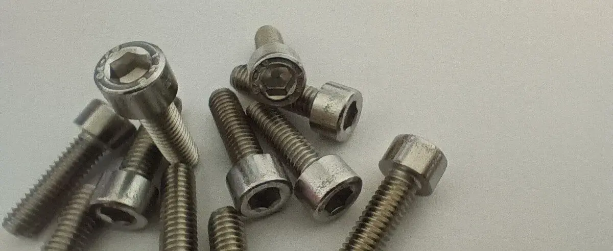 Šroub M6x20 válcová hlava nerez A2 - ISO 4762, DIN 912