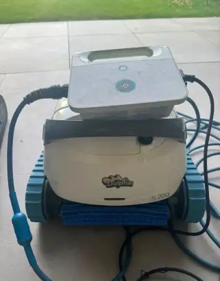 Bazenový vysavač dolphin s200