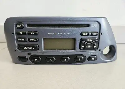 FORD KA 6000 CD - 6000 CD TUNER LHD - 97KP-18C815-CA - horší
