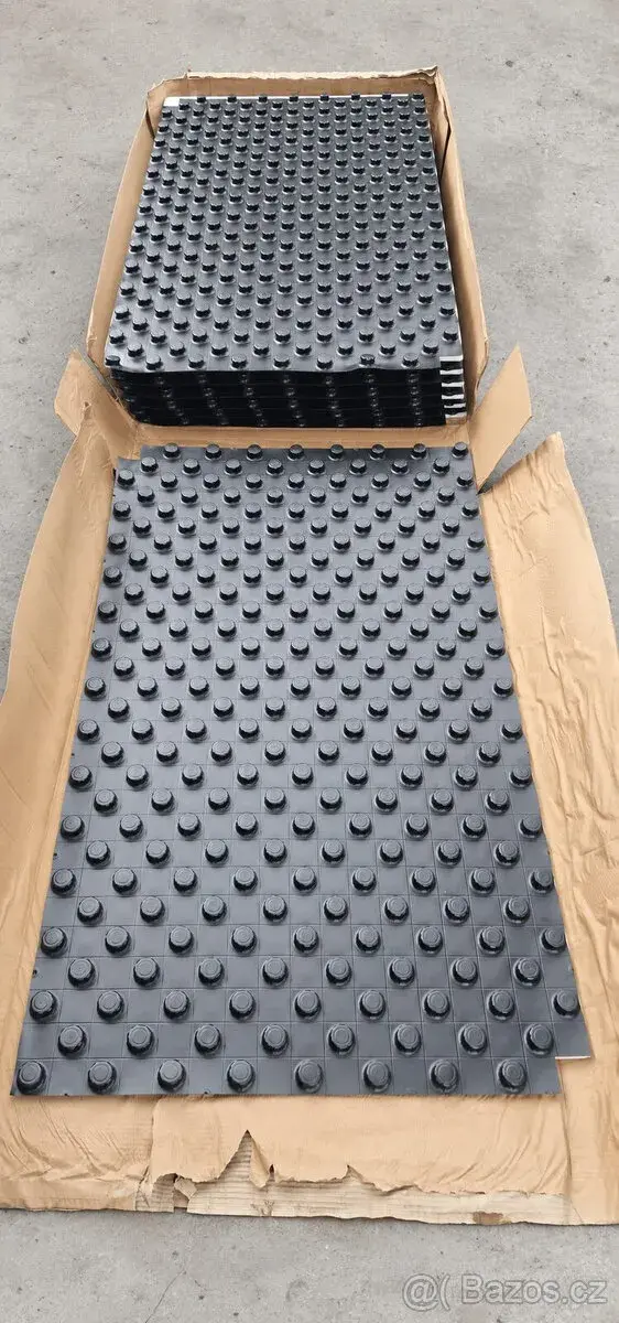 Podlahové topení Pipelife – desky 134,4 m² + AL-PEX