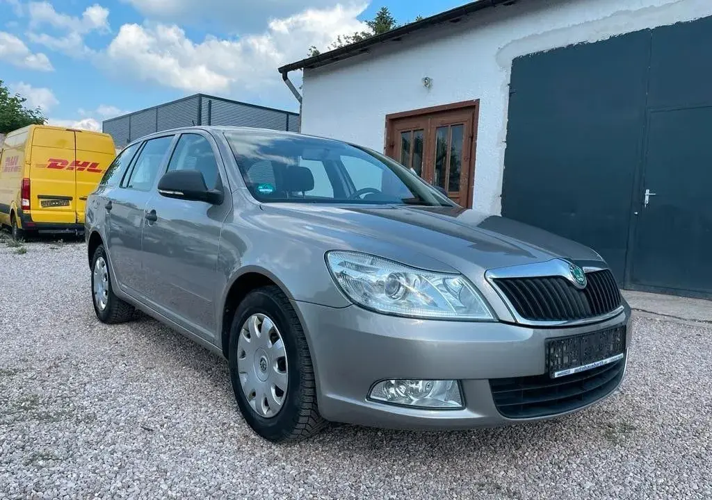 BOLT TAXI UBER AUTOPUJČOVNA FLOTILA