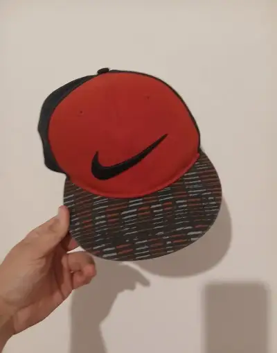 víčko NIKE TRUE