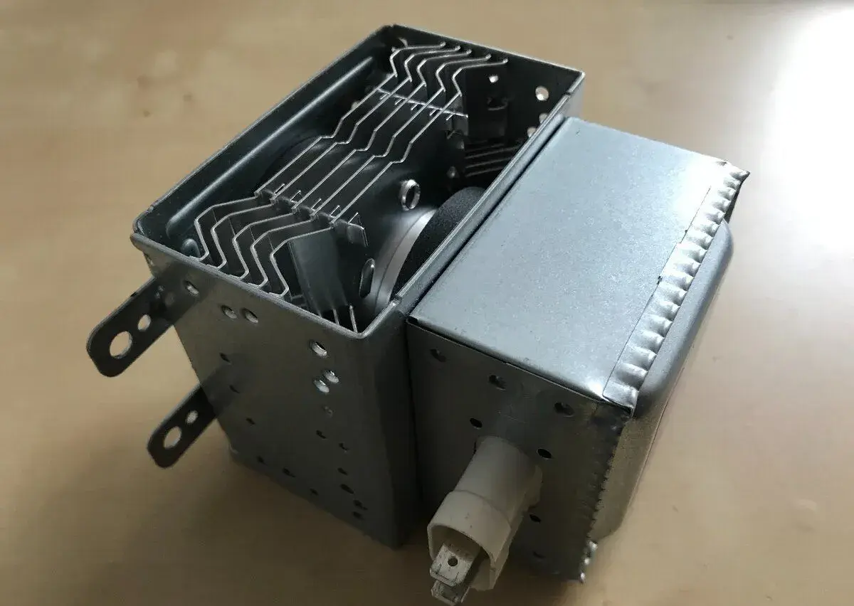 MAGNETRON