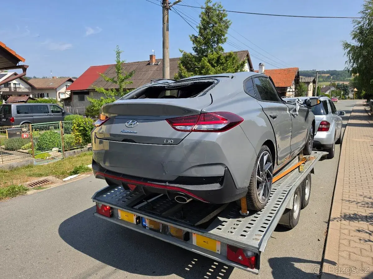 Hyundai Kia – 2021, 65 000 km