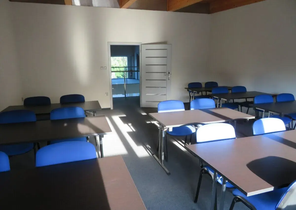 Pronájem nebytových prostor. Hodoňovice.